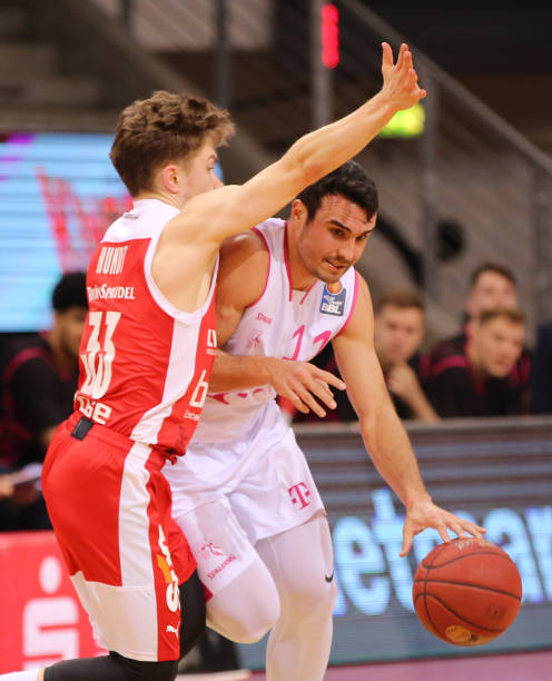 相比之下 相比之下